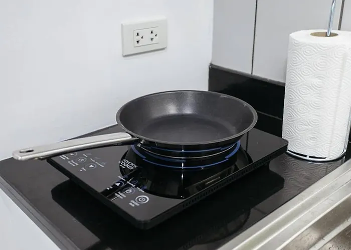 Apartment P2 Silom Large 2beds Full Kitchen Wifi 4-6pax Bangkok